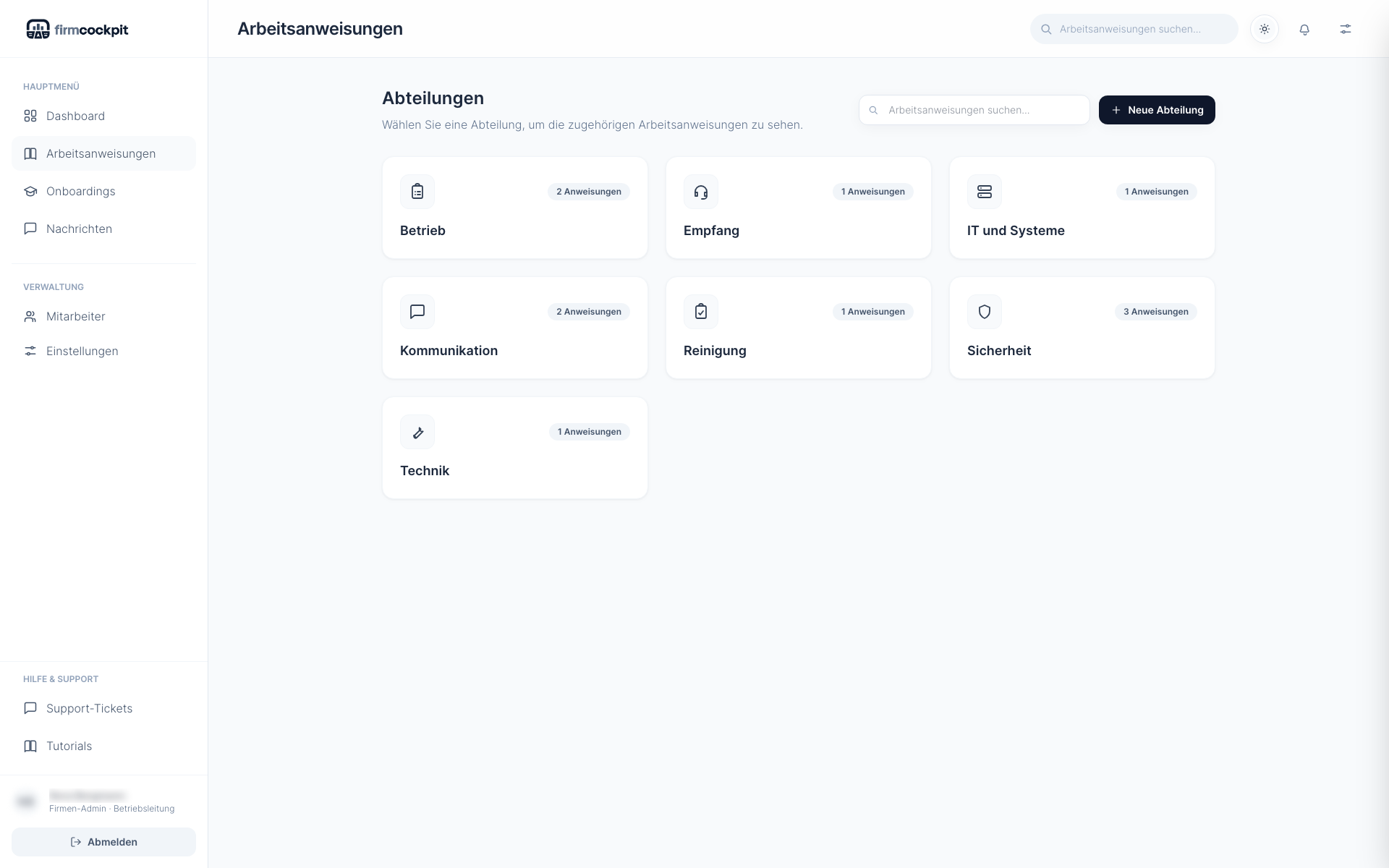 Abteilungsübersicht in FirmCockpit mit Suchfeld und Abteilungskarten